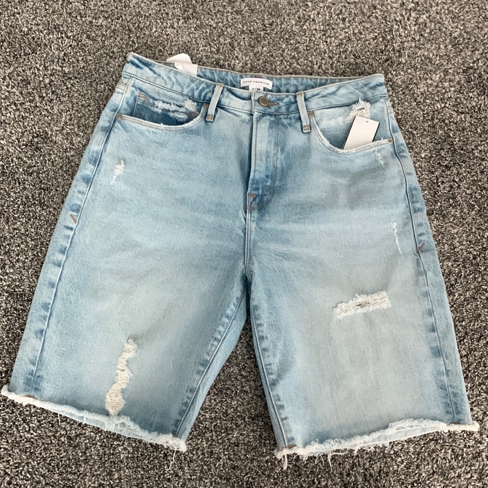 NWT Good American Good 90’s Bermuda 2/26